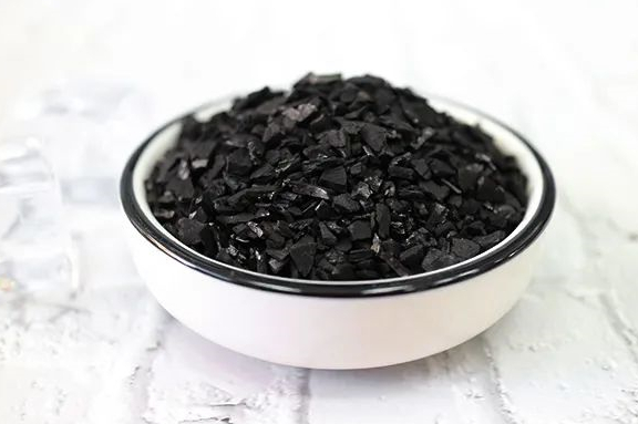 粉狀活性炭吸附淡色啤酒中的顏色